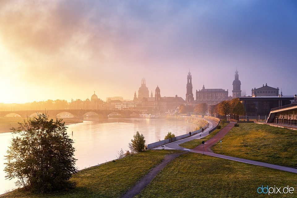 Nebelmorgen in Dresden