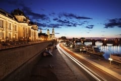 Terrassenufer zur Blauen Stunde