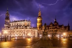 Theaterplatz im Gewitter