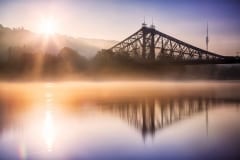 Goldener Herbstmorgen am Blauen Wunder