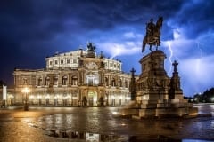 Gewitter am Theaterplatz