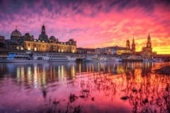 intensiver Sonnenuntergang in Dresden
