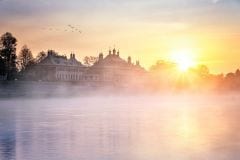 Schloss Pillnitz im Nebel