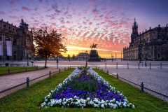 Sonnenaufgang am Theaterplatz