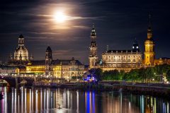 Skyline bei Nacht