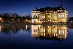 Palais bei Nacht