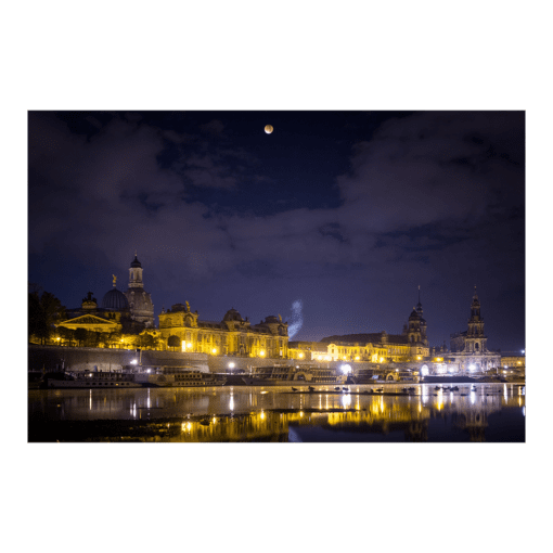 Fotoabzug (00351) Dresden Skyline Mondfinsternis