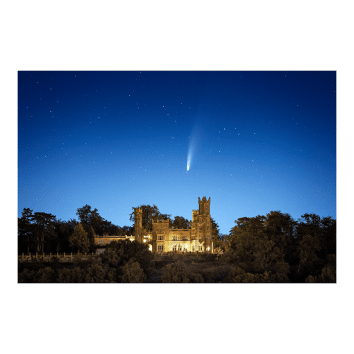 Fotoabzug (00841) Komet über Schloss Eckberg