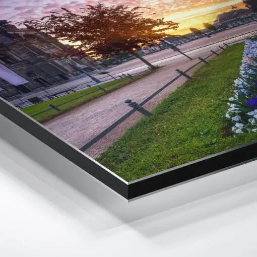 Alu-Dibond (01065) Theaterplatz im Frühling – Bild 3