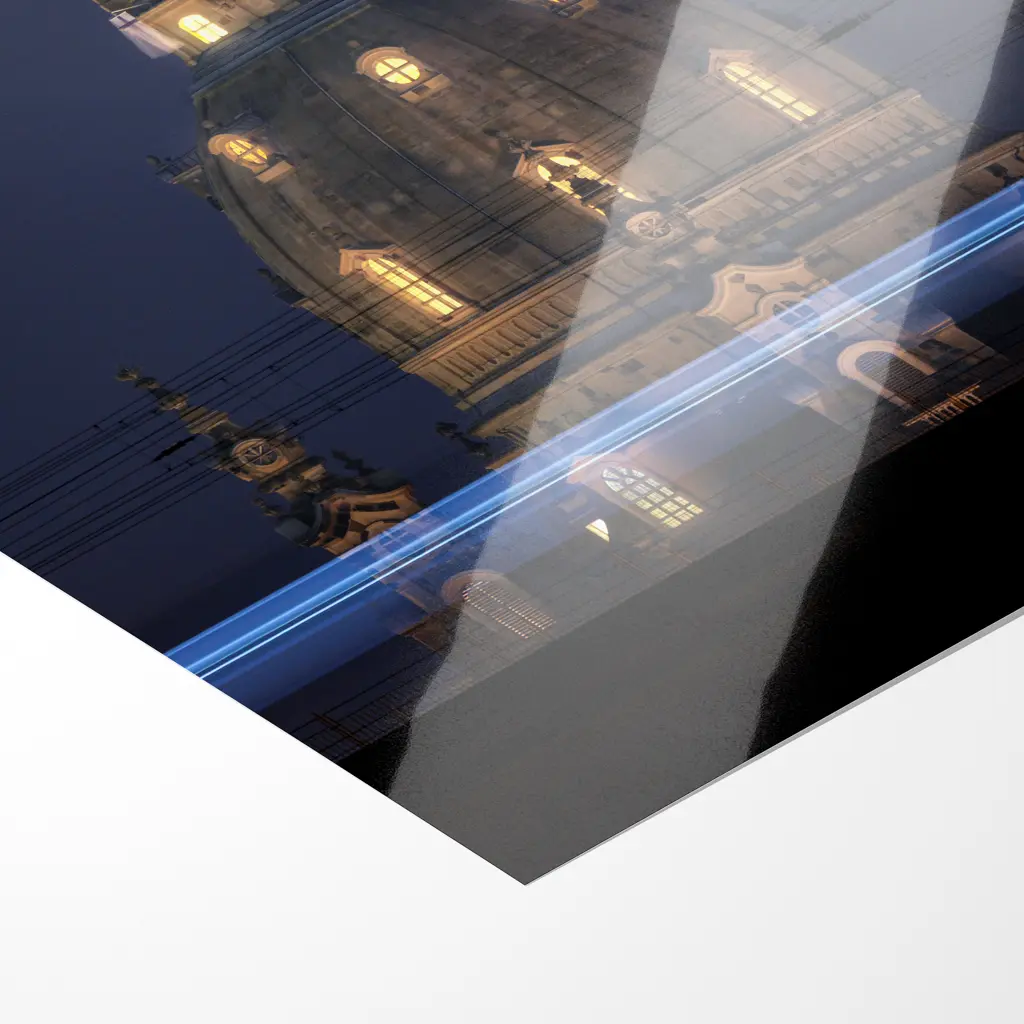 Fotoabzug (01529) Erdbeermond über der Frauenkirche – Bild 2