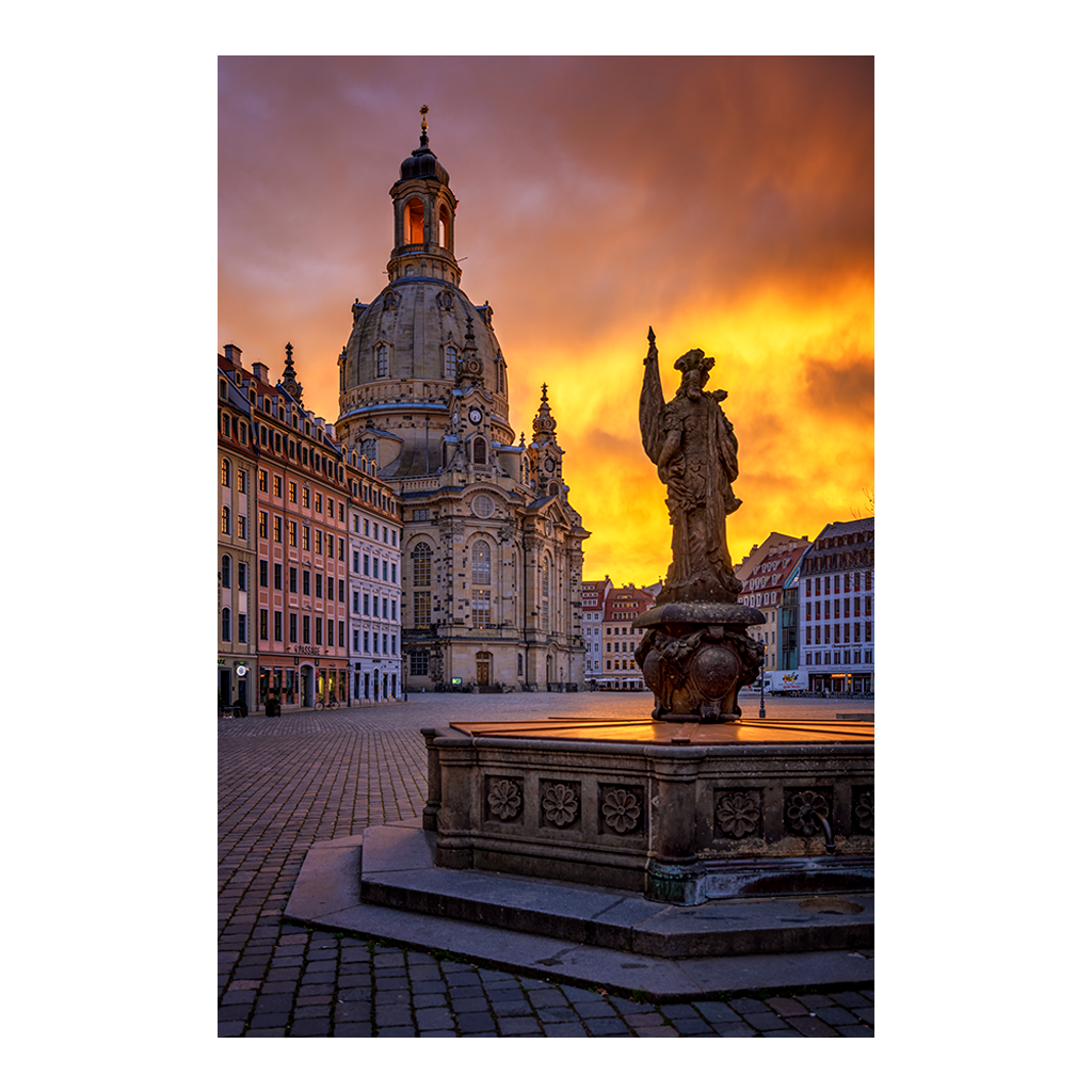 Poster (01619) Friedensbrunnen zum Sonnenaufgang