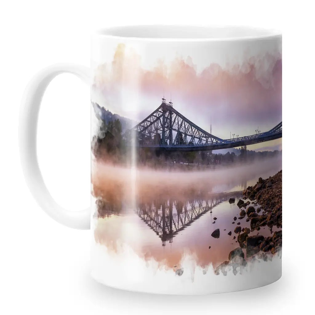 Fototasse (Nr. 01551) Blaues Wunder im Morgennebel – Bild 2