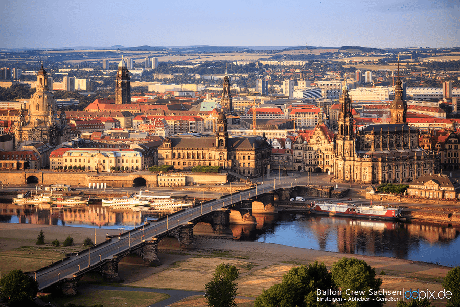 Dresden zur Goldenen Stunde