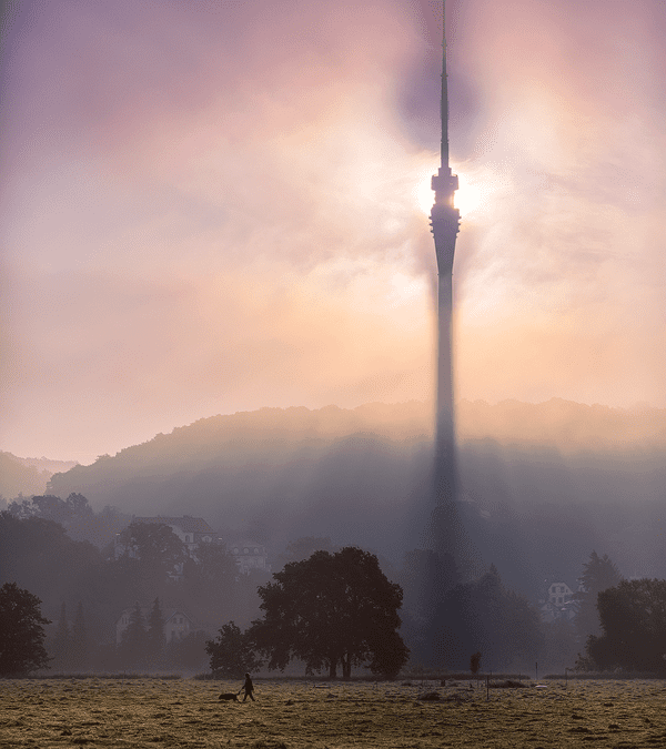 Der Fernsehturm im Nebel