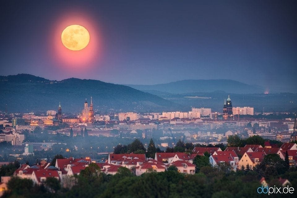 Mondaufgang über Dresden
