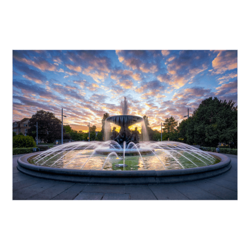 Leinwand (01098) Brunnen Stille Wasser