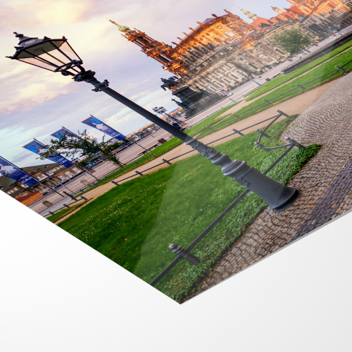Poster (01540) Theaterplatz mit Regenschauer – Bild 5